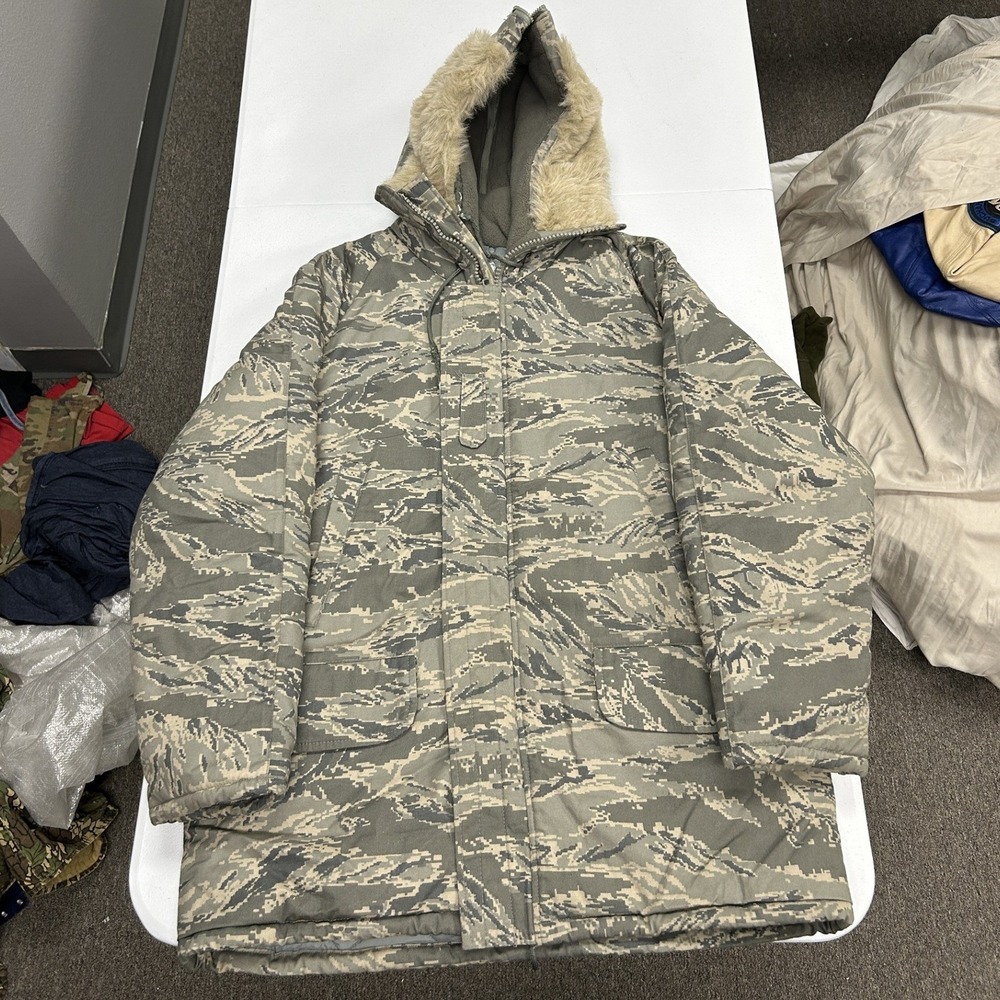 Dakota Outerwear N3B Parka Mens Large Grey ABU Digital Camo Faux Fur Hood Jacket